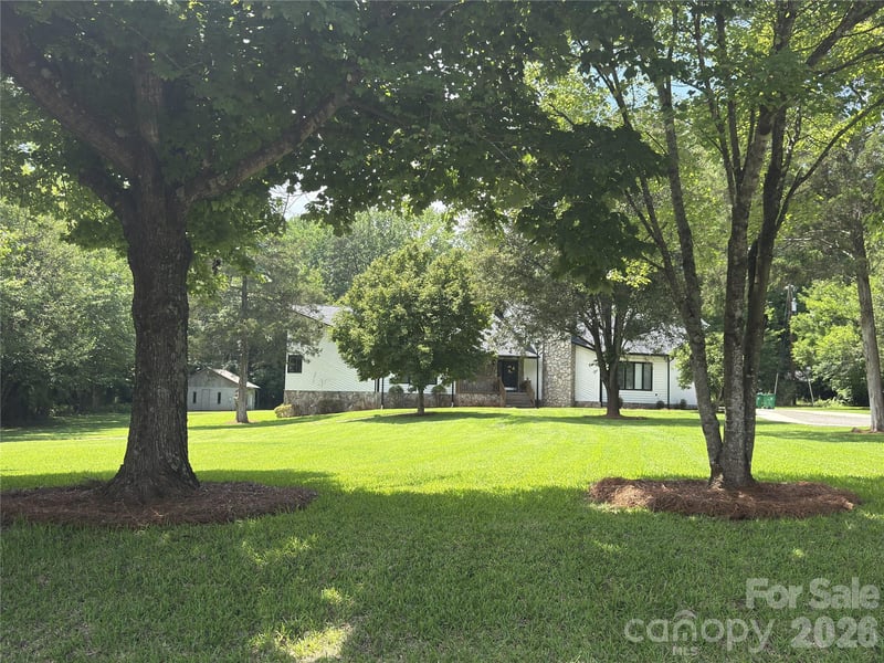 7825 Plott Rd, Charlotte, NC 28215