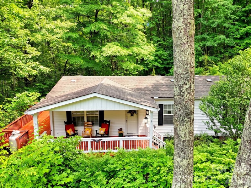315 Oakstone Dr, Waynesville, NC 28785