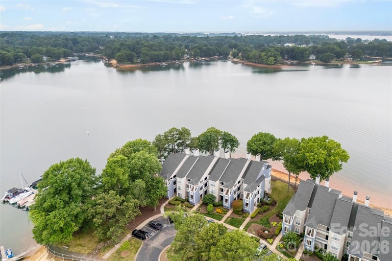 907 Southwest Dr, Davidson, NC 28036