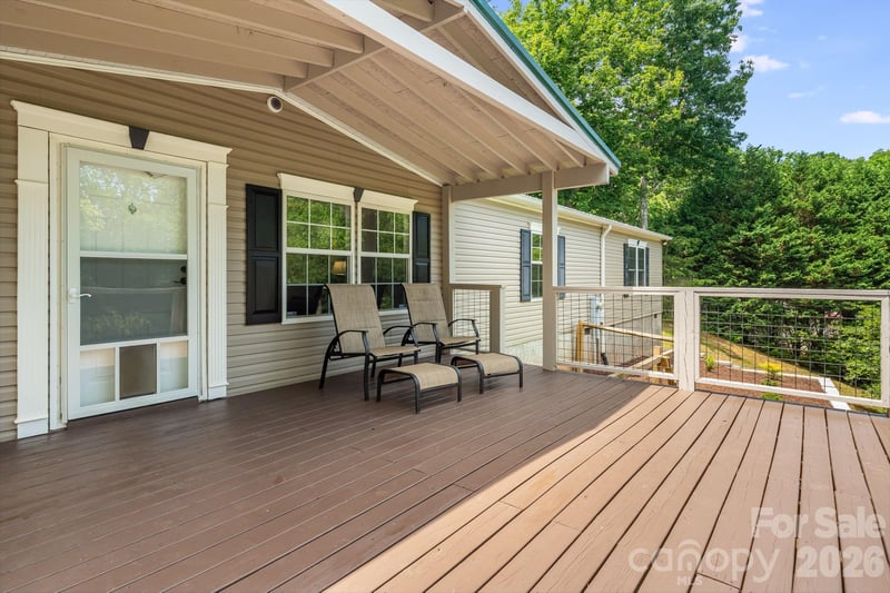 112 Reeves Rd, Leicester, NC 28748