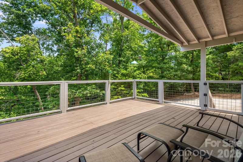 112 Reeves Rd, Leicester, NC 28748