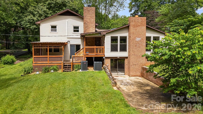 32 Mayfair Dr, Candler, NC 28715