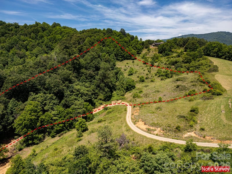 999 Murphy Cove Rd, Candler, NC 28715