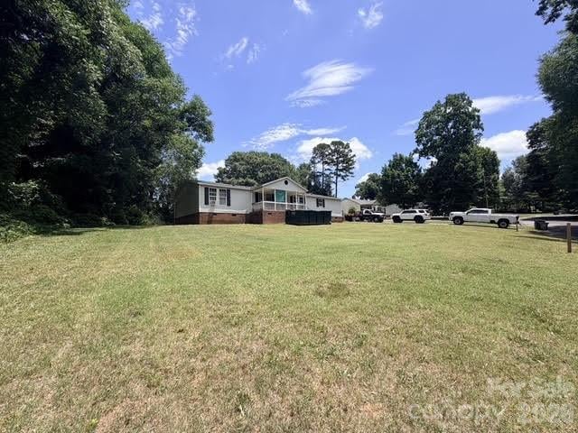136 Green Dr, Gastonia, NC 28054