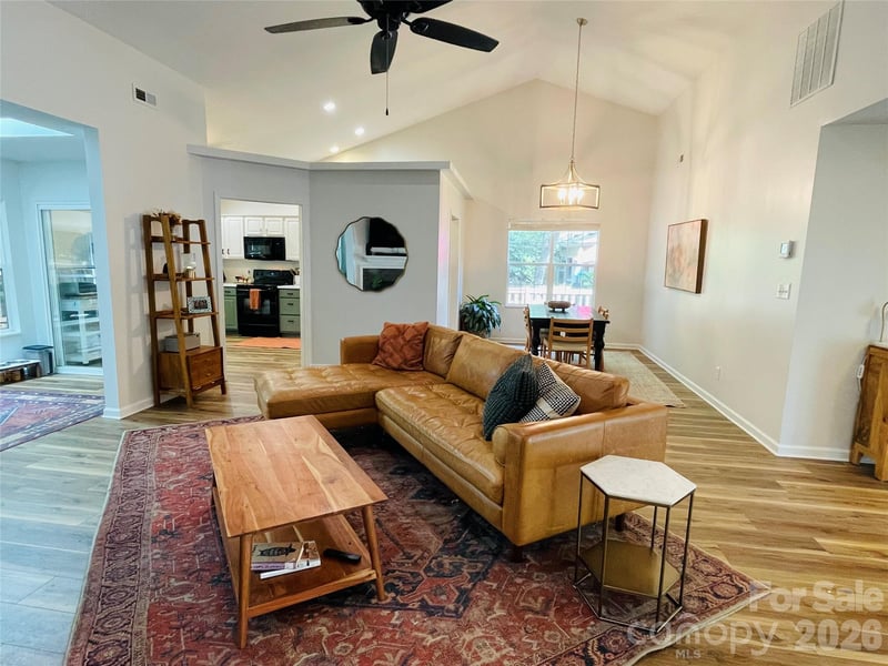 50 Stonebridge Dr, Asheville, NC 28805