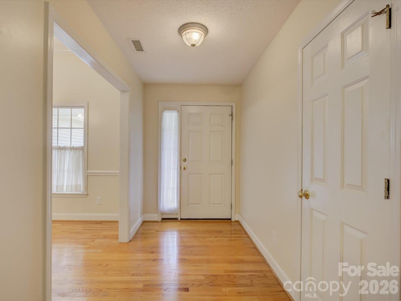 1527 Lavington Ct, Gastonia, NC 28056