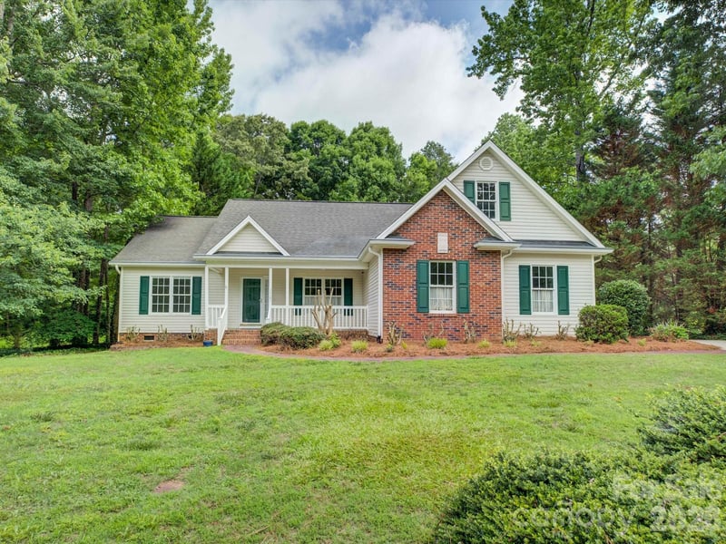 1527 Lavington Ct, Gastonia, NC 28056