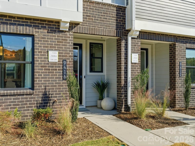 5107 Hoptree St, Charlotte, NC 28277