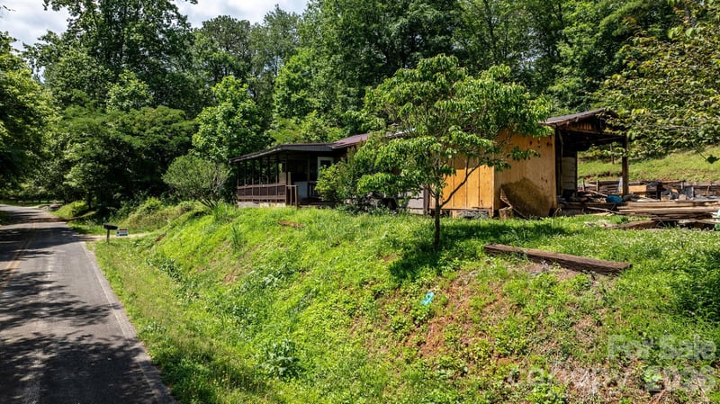 250 Eplee Ln, Marion, NC 28752