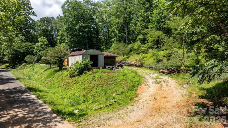250 Eplee Ln, Marion, NC 28752