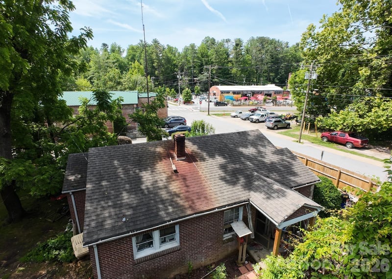 414 Whitted St, Hendersonville, NC 28739