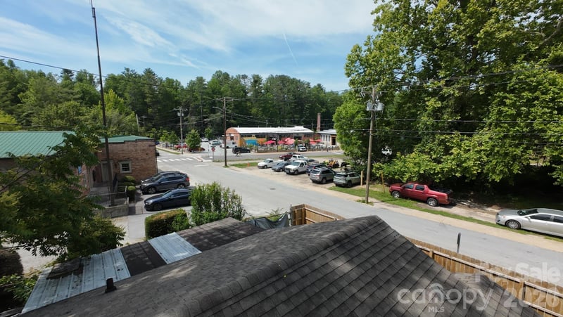 414 Whitted St, Hendersonville, NC 28739