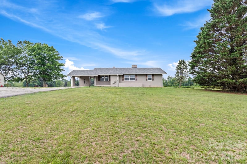 114 Shiloh Farm Trl, State Road, NC 28676