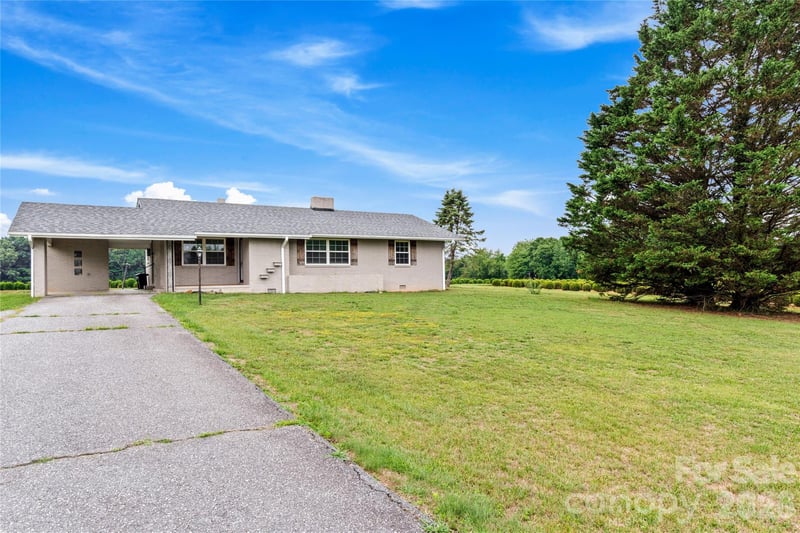 114 Shiloh Farm Trl, State Road, NC 28676