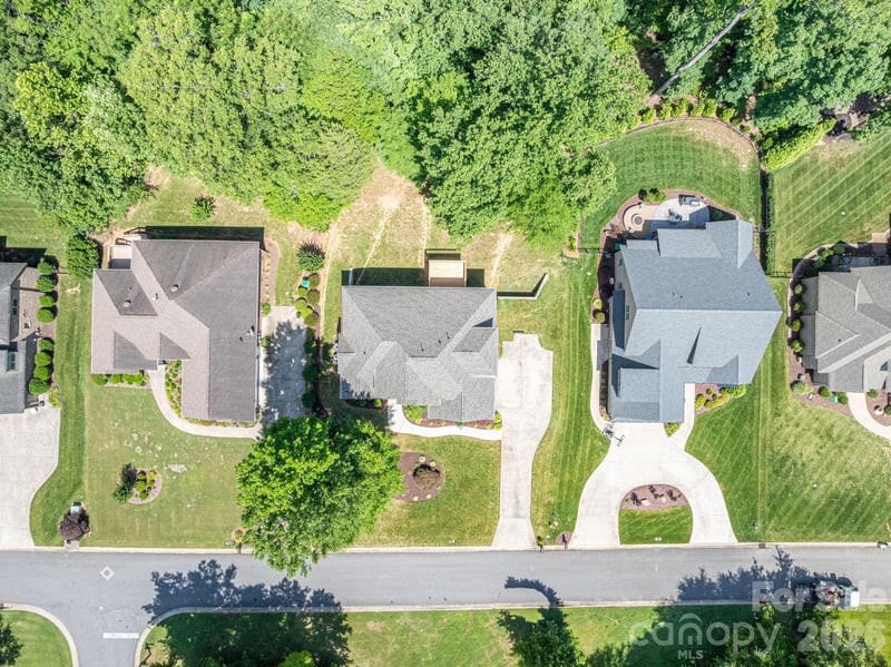 4017 Foxes Trl, Cramerton, NC 28032
