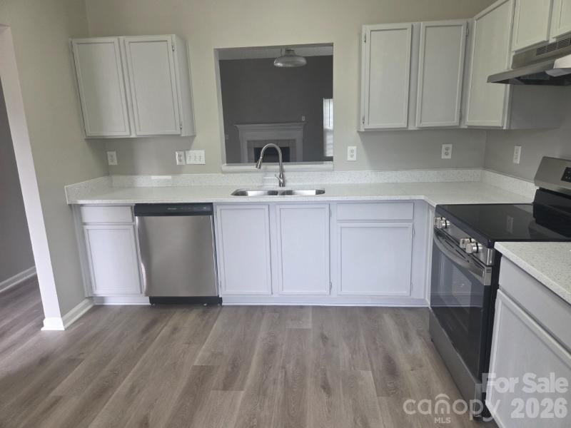 821 Lakehill Rd, Charlotte, NC 28214