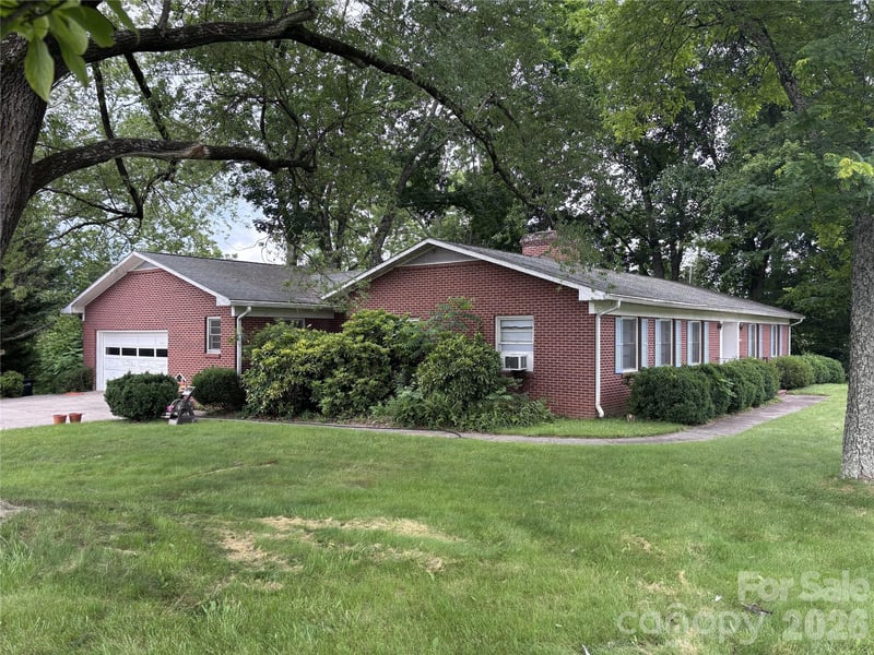 625 Vance St, Waynesville, NC 28786