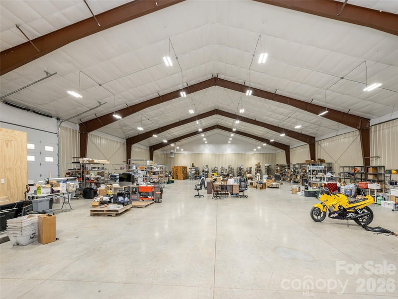 285 Mount Gilead Church Rd, Mills River, NC 28759