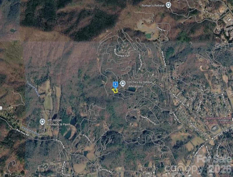 111 Flaming Azalea Rd, Franklin, NC 28734