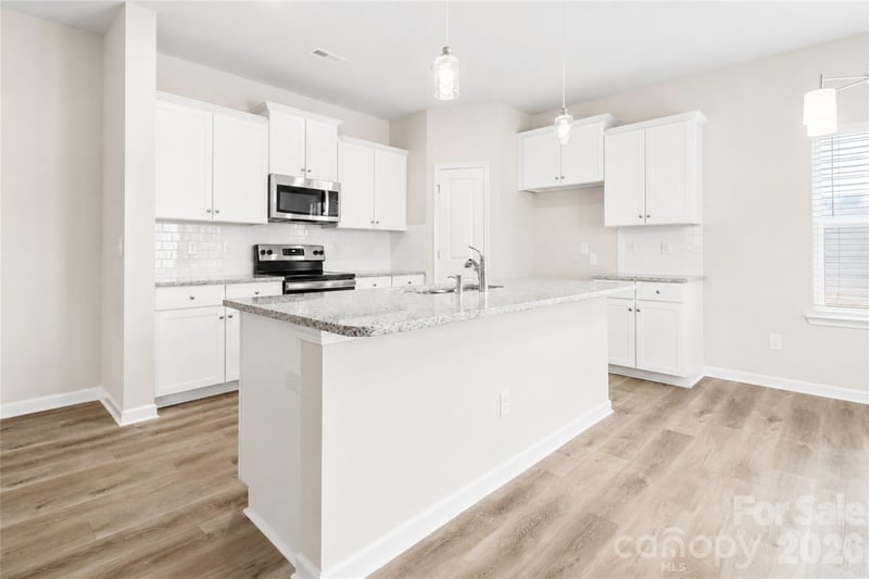 207 Roxanna Ct, Shelby, NC 28152