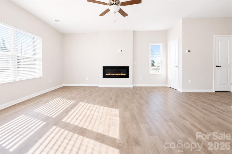 207 Roxanna Ct, Shelby, NC 28152