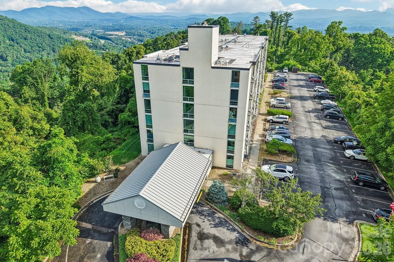 647 Town Mountain Rd #212, Asheville, NC 28804