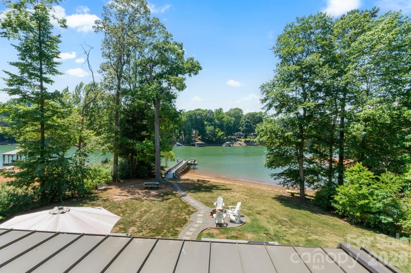 383 Sundown Rd, Mooresville, NC 28117