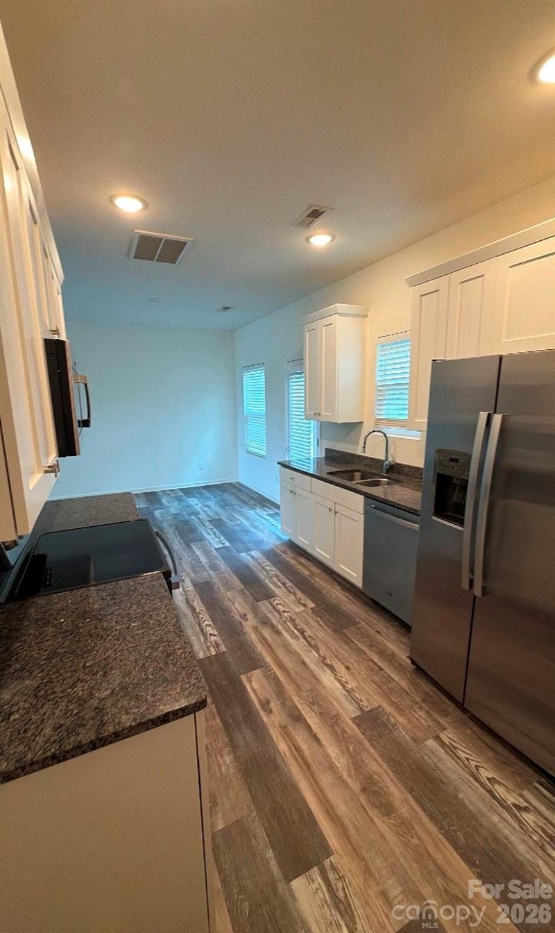 804 Jost St, Statesville, NC 28677