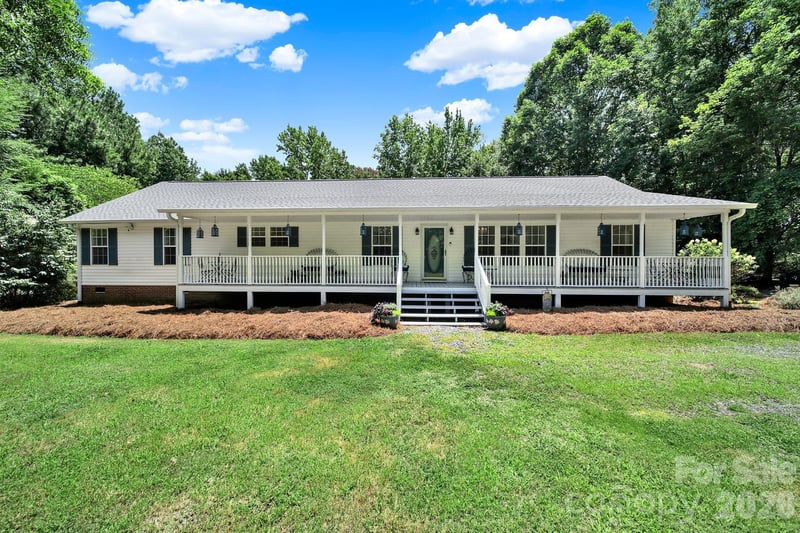 15715 Youngblood Rd, Charlotte, NC 28278