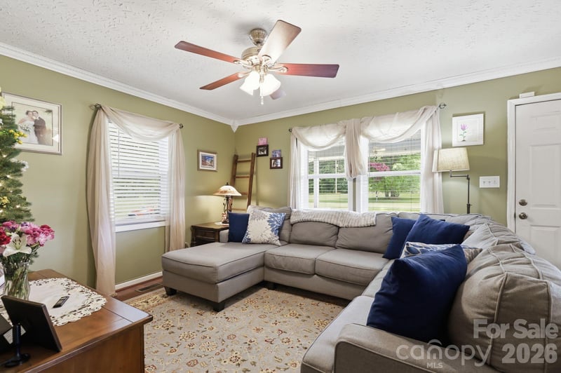 189 Chestnut Grove Rd, Statesville, NC 28625