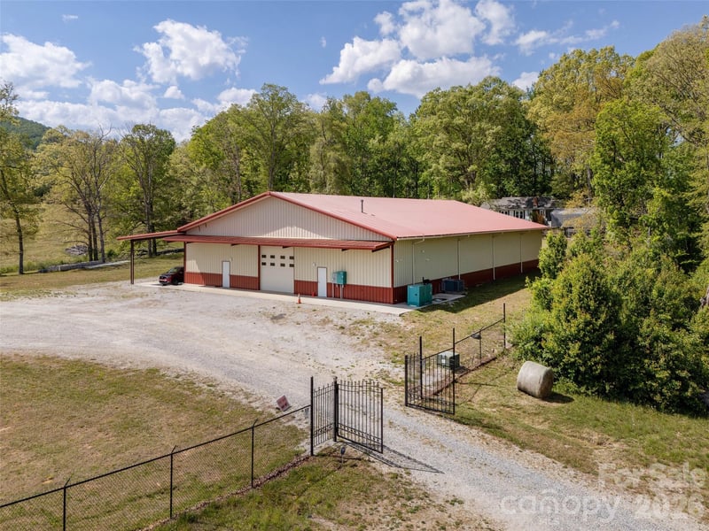 154 High Pasture Trl, Mills River, NC 28759