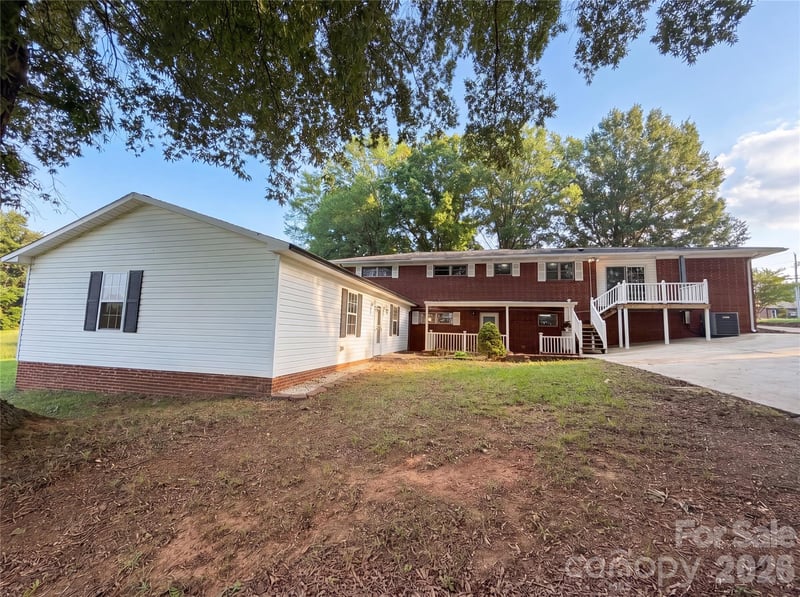 1580 Cloaninger Ave, Statesville, NC 28625