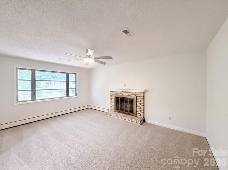 1580 Cloaninger Ave, Statesville, NC 28625