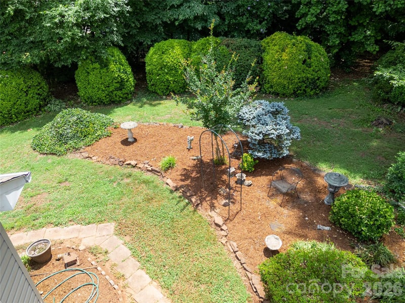1724 Wellington Ave, Newton, NC 28658
