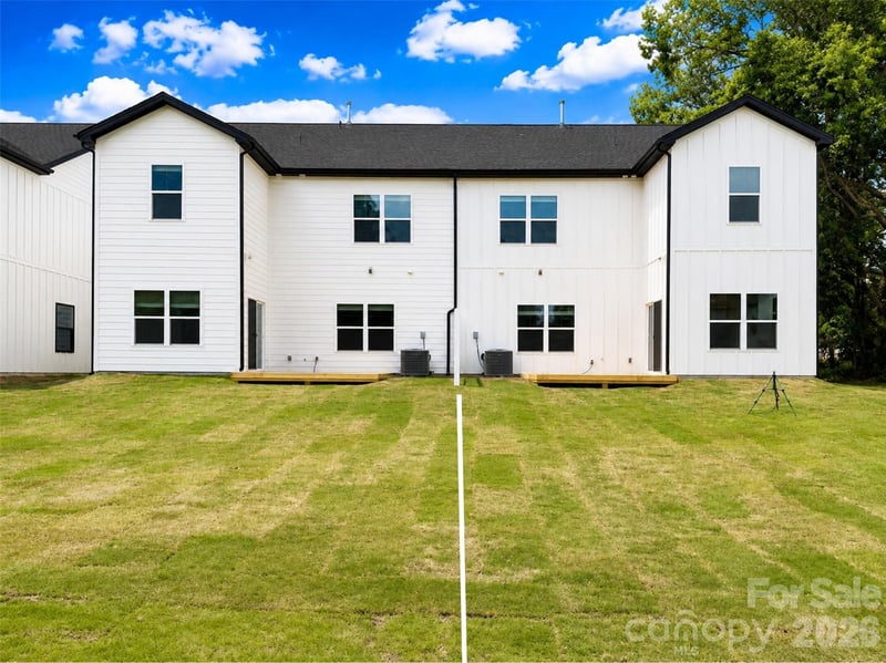 1242 Sharon Amity Rd, Charlotte, NC 28211