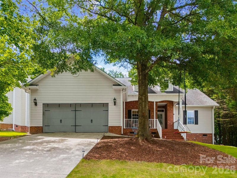 12029 Spinnaker Dr, Tega Cay, SC 29708