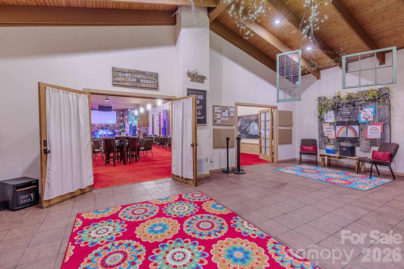 1127 Franklin Grove Church Rd, Bryson City, NC 28713