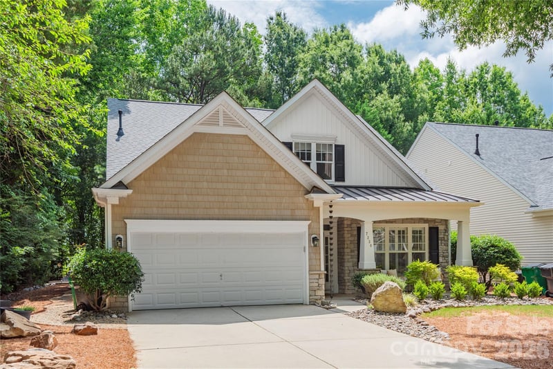 7330 Restoration Dr, Matthews, NC 28105