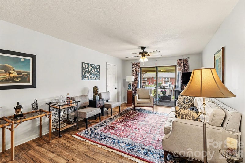 121 Carriage House Dr, Kannapolis, NC 28081