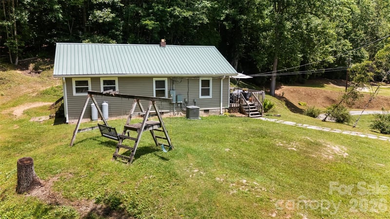 726 Israel Rd, Brevard, NC 28712
