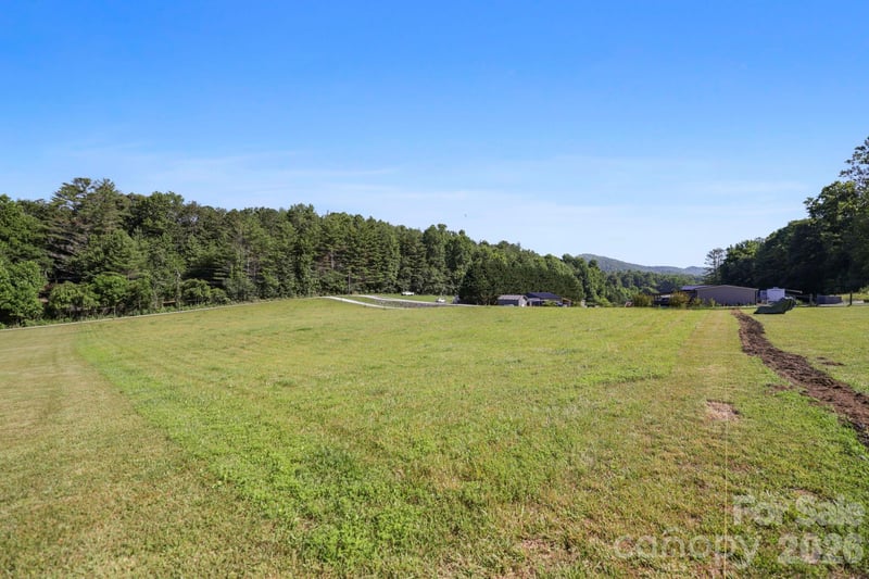 000 Big Valley Rd, Pisgah Forest, NC 28768