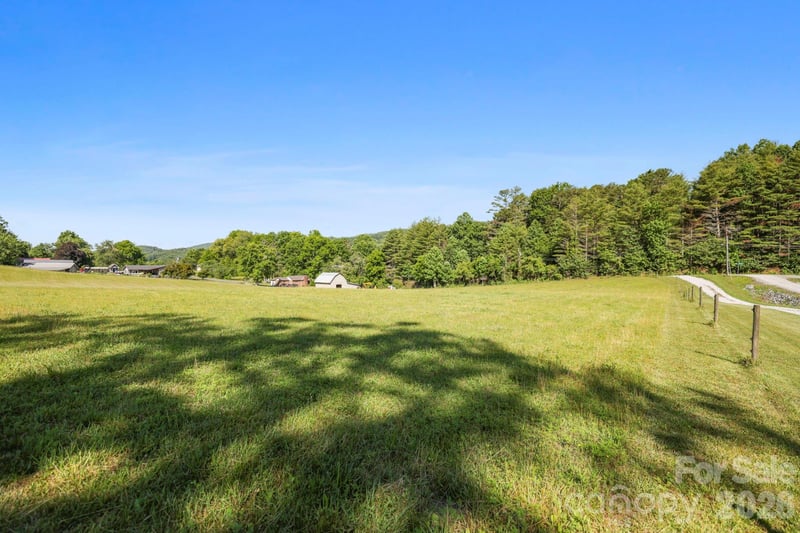 000 Big Valley Rd, Pisgah Forest, NC 28768
