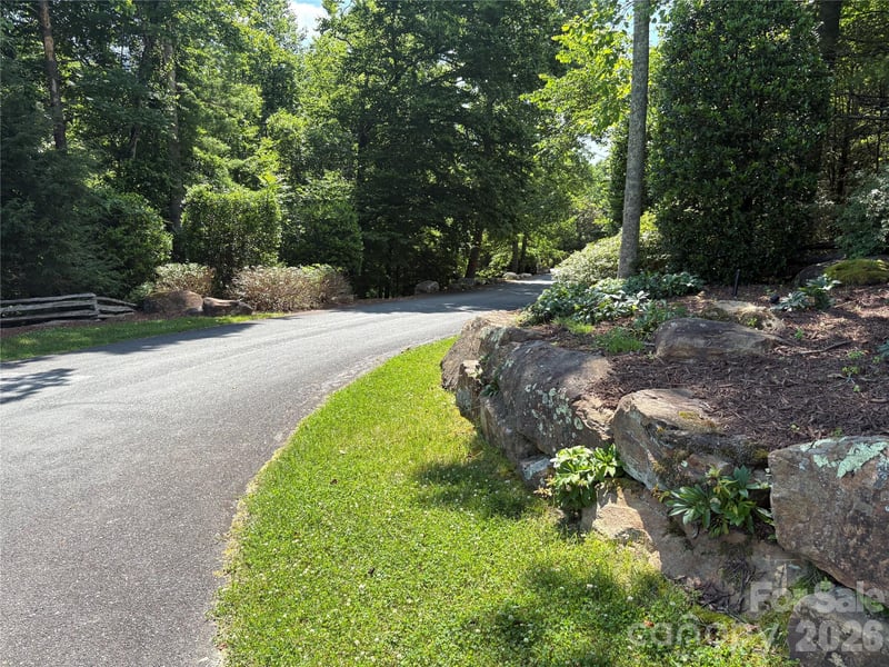 239 Stone Valley Way, Hendersonville, NC 28792
