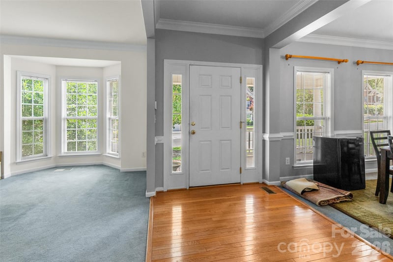 2725 Billings Park Dr, Charlotte, NC 28213