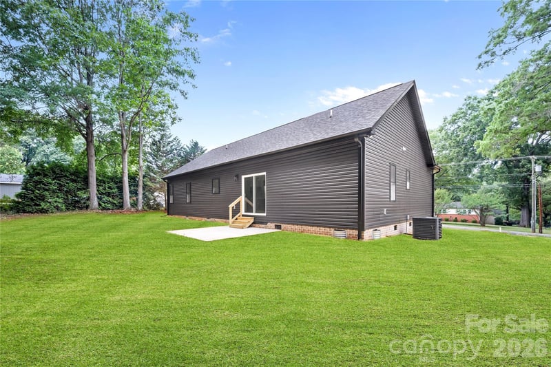 3301 Eva Dr, Concord, NC 28027