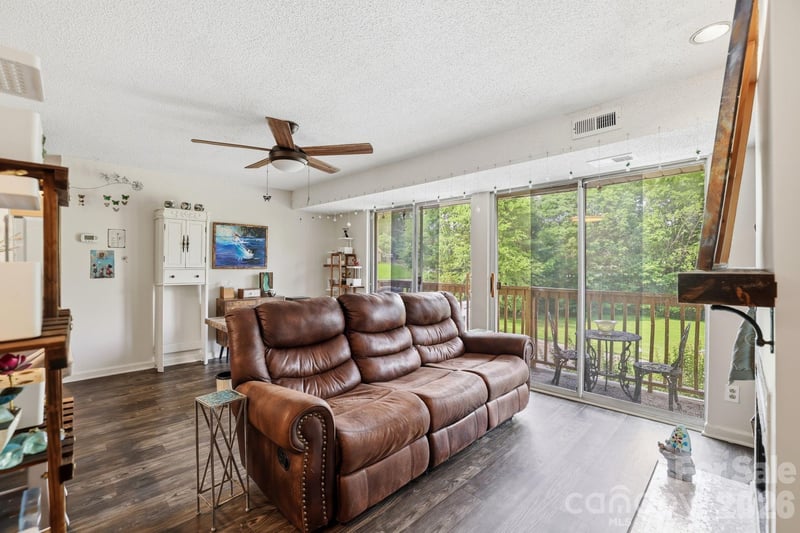 9630 Old Gate Dr, Matthews, NC 28105