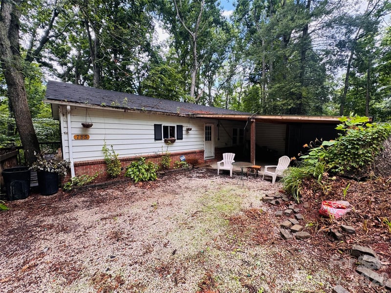 785 Hutch Mountain Rd, Fletcher, NC 28732