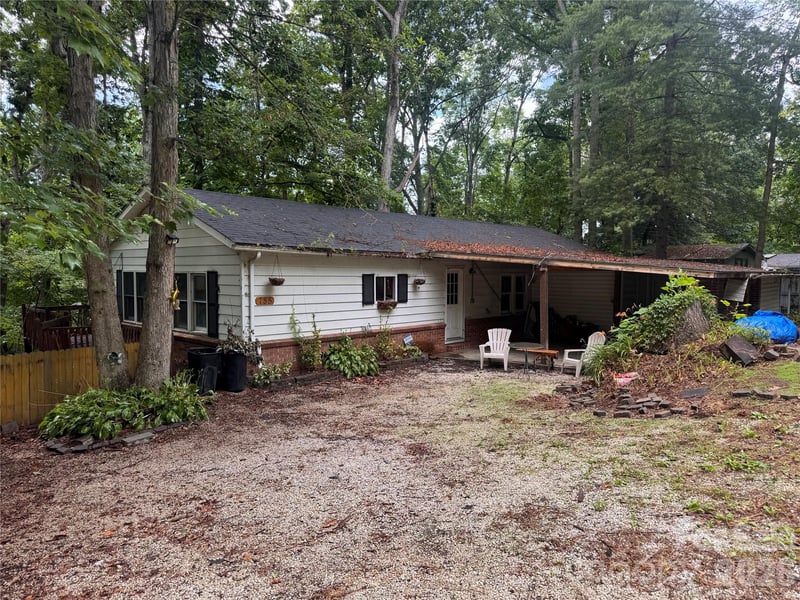 785 Hutch Mountain Rd, Fletcher, NC 28732