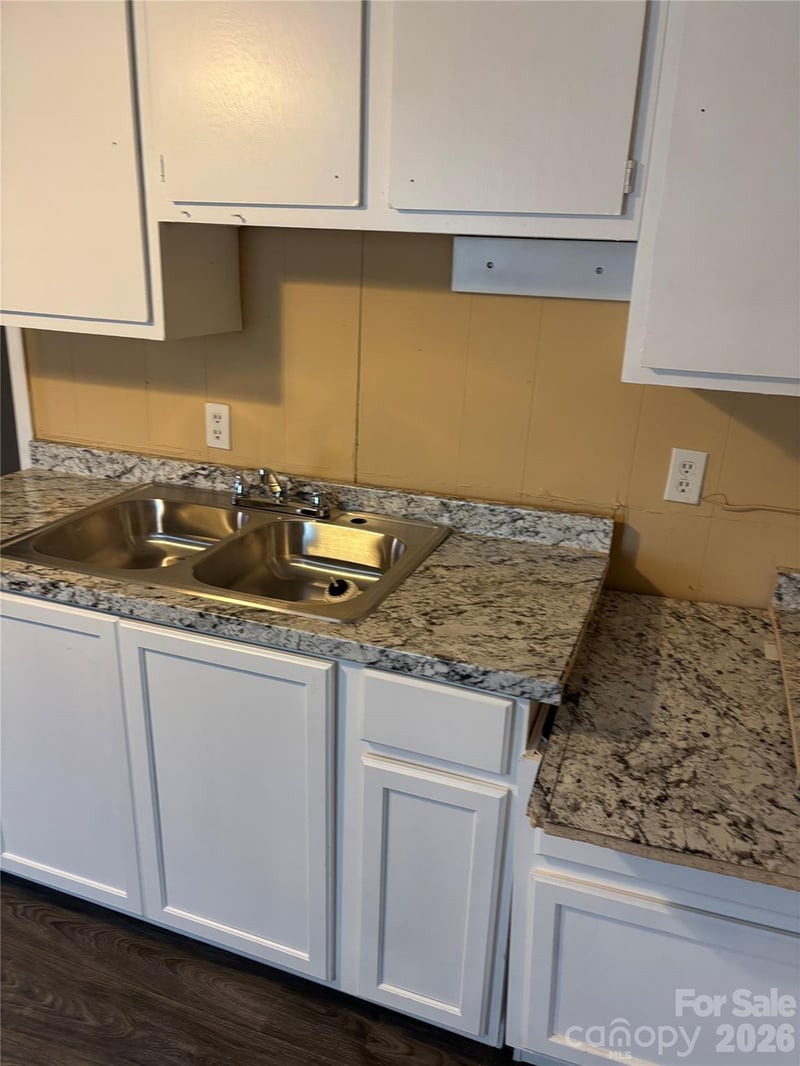 209 Rickenbacker St, Lancaster, SC 29720