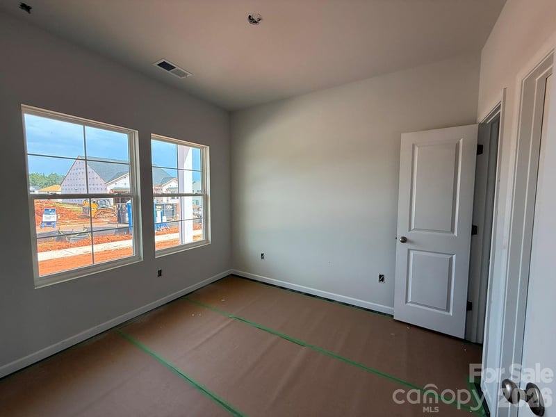 4017 Juno Dr, Charlotte, NC 28215
